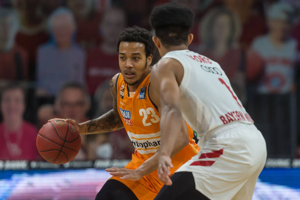 大比分失利 大比分失利