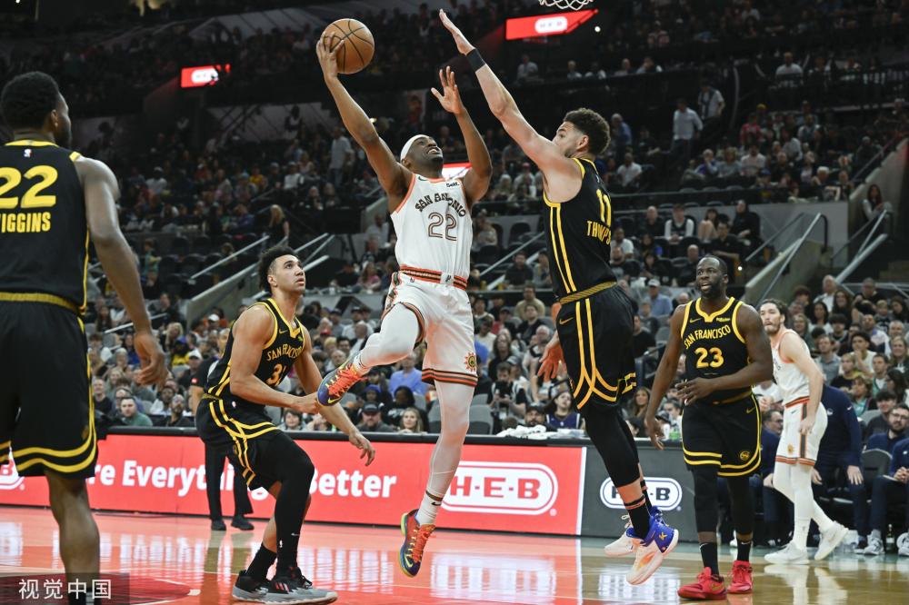 联盟中占据 联盟中占据