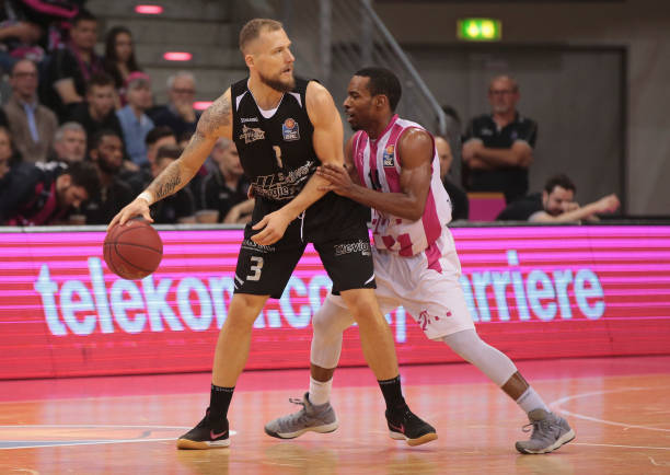 就在不久前 就在不久前